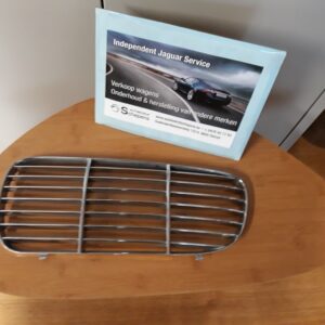 Radiator Grill Links XJ (X 350 )