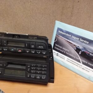 Radio - Climatisatie eenheid XK8